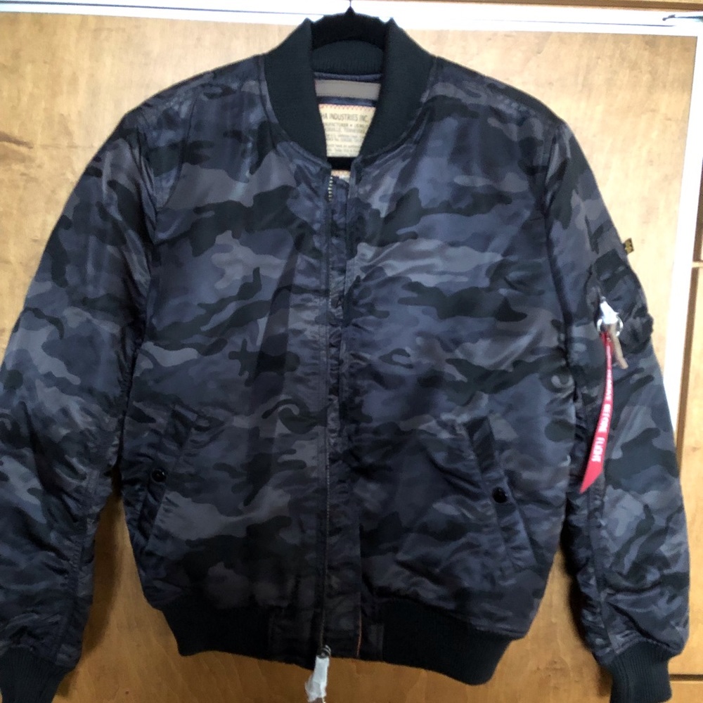 NEW WITH TAGS alpha industries bomber jacket